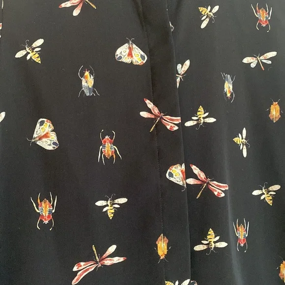 Bug print button down - Picture 3 of 4